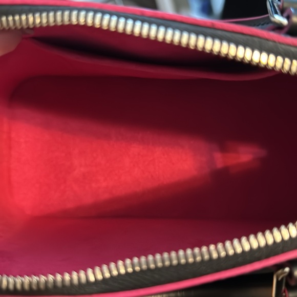 Louis Vuitton Epi Leather Alma BB with hot pink accents. Limited edition piece! - Picture 7 of 12